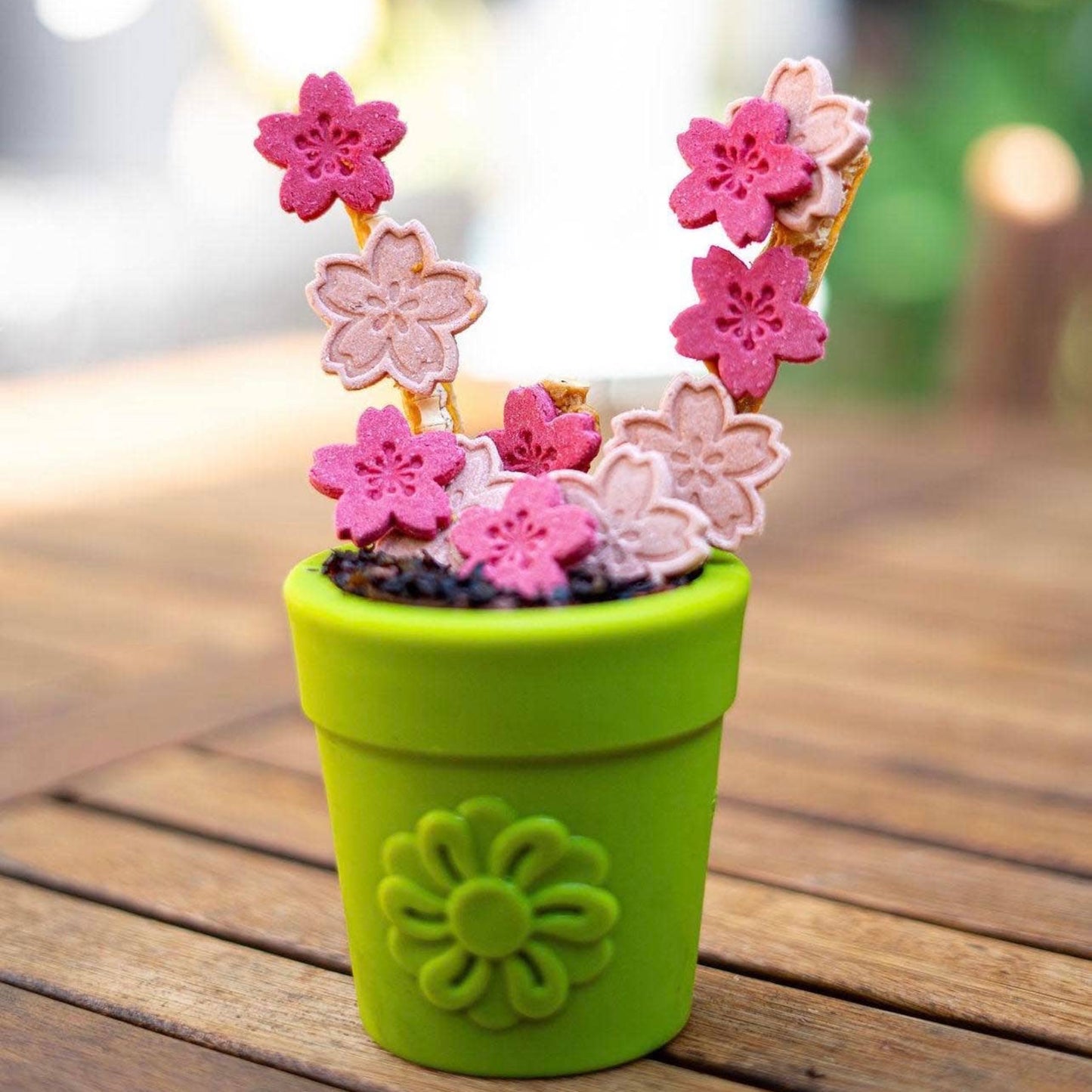 Large Flower Pot eCup Dog Treat Dispenser
