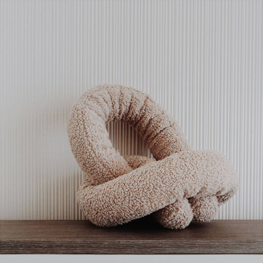 Lambwolf Collective O NOU Oversized Snuffle toy: Oat